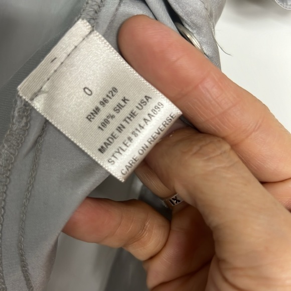 Anthropologie Jak & Rae Silver silk blouse sz 0 - Picture 3 of 5